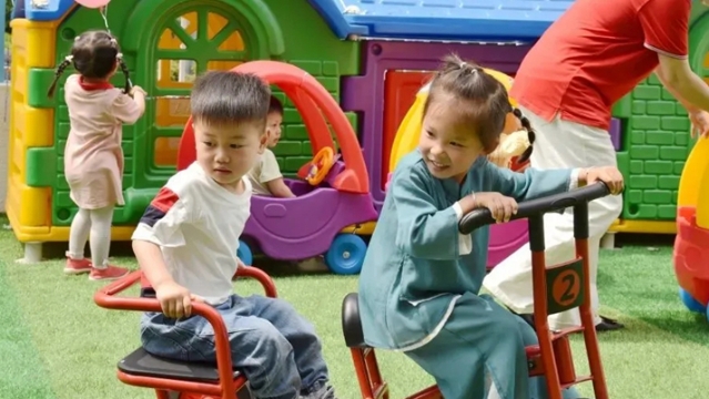 為職工子女提供優(yōu)質(zhì)早教、保健服務(wù) 海門區(qū)人民醫(yī)院獲“全國愛心托育用人單位”稱號